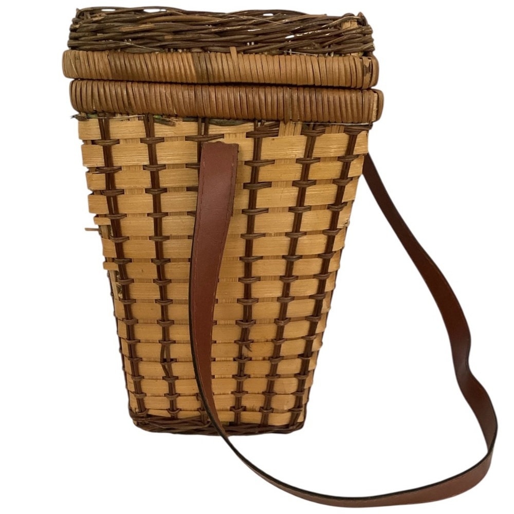 Vintage Large Wicker Picnic Basket Lined Interior Leather Straps Wine Pocket